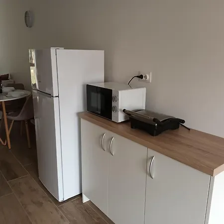 Apartman Dori *
