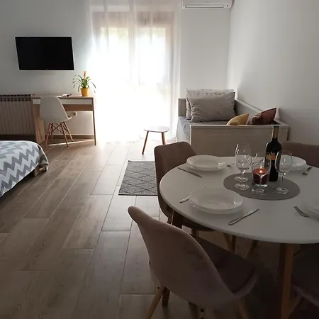 Dori Apartment *