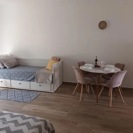 Apartment Dori *