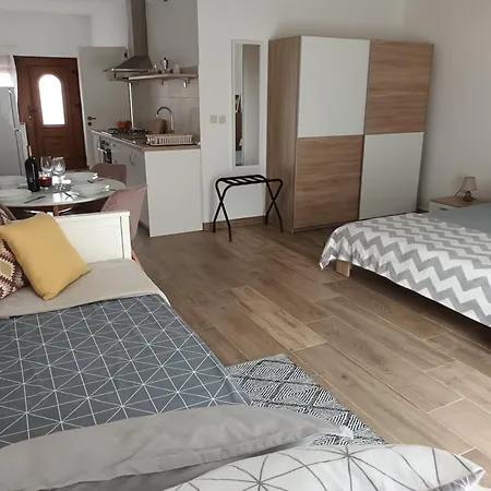 Dori Apartment